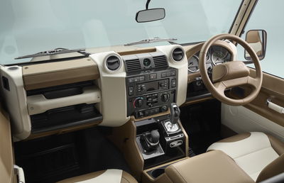 Classic Defender V8 Soft Top - interior