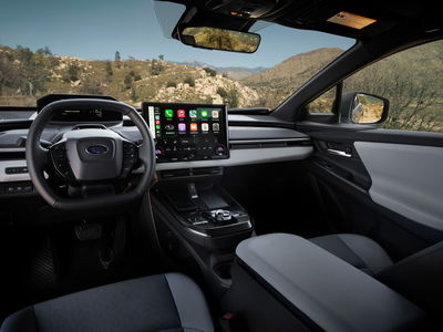 Subaru Trailseeker - interior