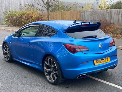 £8k Buys You A Fast, Handsome And Capable Vauxhall Astra GTC VXR