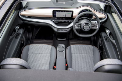 Fiat 500e Cabriolet - interior