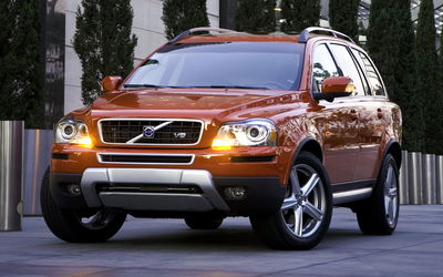 Volvo XC90 V8
