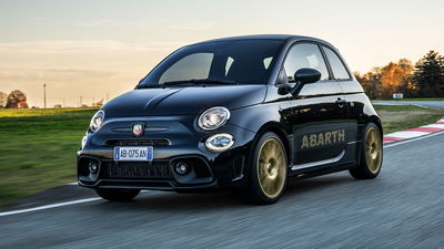 Abarth 695 Anniversario, front 3/4, driving
