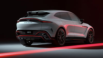 Aston Martin DBX S, rear
