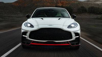 Aston Martin DBX S, front