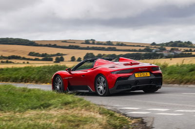 Maserati MC20 Cielo, rear, 3/4, driving