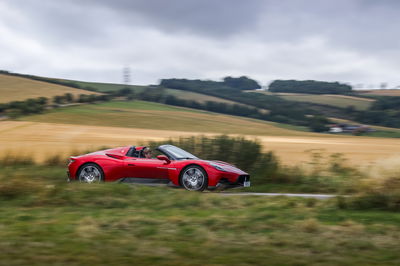 Maserati MC20 Cielo, side, driving