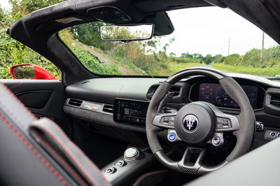 Maserati MC20 Cielo, interior