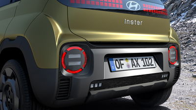Hyundai Inster Cross - rear detail