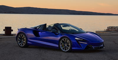 McLaren Artura Spider - front