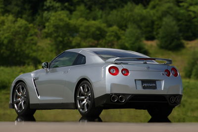 Nissan GT-R