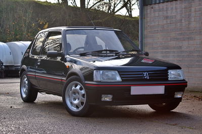 Peugeot 205 GTi Tolman Edition - front