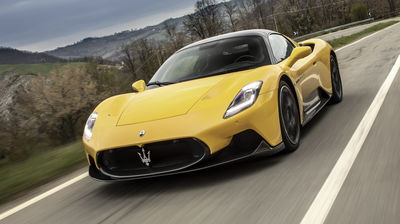 Maserati MC20 - front